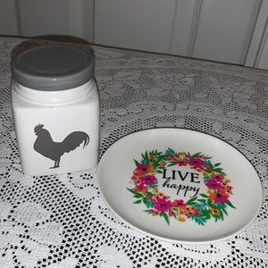 Set of tray and ceramic jar.